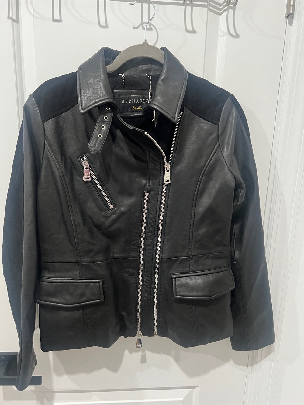 Bernardo Black Leather Zip-Front Moto Jacket Size Medium